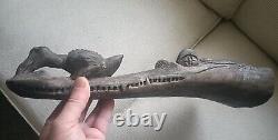 Papua New Guinea Crocodile Canoe prow! Great carving