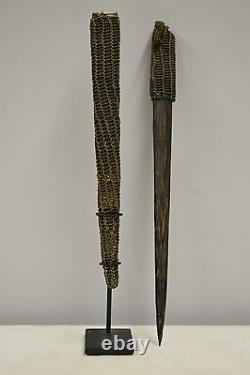 Papua New Guinea Dagger Ceremonial Wood Pay back Dagger Latmul Tribe
