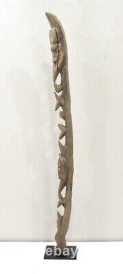 Papua New Guinea Figure One Leg Blackwater Lakes