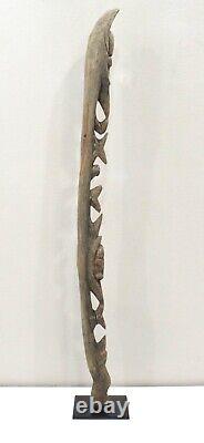 Papua New Guinea Figure One Leg Blackwater Lakes