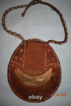Papua New Guinea Headhunters Kina Necklace, 20 1900s