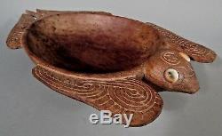 Papua New Guinea Massim Trobriand people Shell Eye wood carving of a Turtle