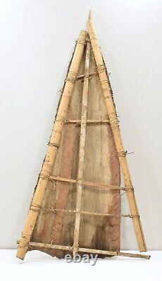 Papua New Guinea Mens Hut Bark Painting Bambo Frame Piece