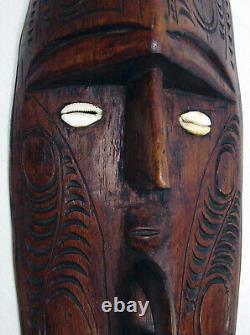 Papua New Guinea Spirit Mask Sepik River Carved Wood 53.5 cm / 21 inch