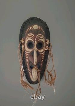Papua New Guinea Tribal Ethnic Wooden Ceremony Mask