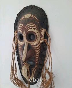 Papua New Guinea Tribal Ethnic Wooden Ceremony Mask