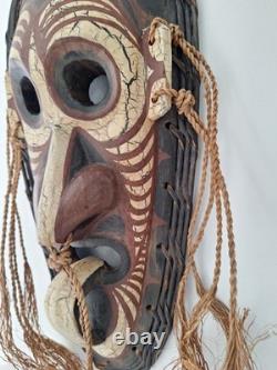 Papua New Guinea Tribal Ethnic Wooden Ceremony Mask