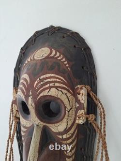 Papua New Guinea Tribal Ethnic Wooden Ceremony Mask