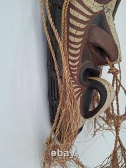 Papua New Guinea Tribal Ethnic Wooden Ceremony Mask