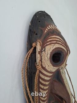 Papua New Guinea Tribal Ethnic Wooden Ceremony Mask