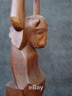 Papua New Guinea Trobriand Island tree kangaroo Seat Head Hunter motif