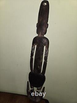 Papua New Guinea Wood Food Hook Latmul Tribe Carved Statue 27.5 In HEIGHT