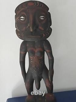 Papua Oceania Statue. New Guinea