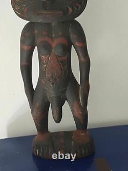 Papua Oceania Statue. New Guinea