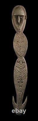 Papuan food hook, sepik carving, papua new guinea