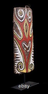 Petite écorce peinte, small painted sago bark, oceanic art, Papua New Guinea
