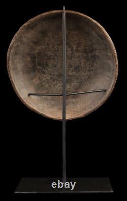 Plat Boiken, old wooden dish, oceanic art, papua new guinea