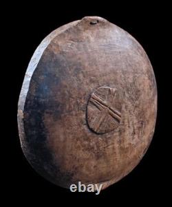 Plat Boiken, old wooden dish, oceanic art, papua new guinea, tribal art, 44 cm