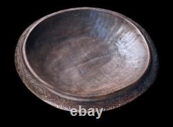 Plat en bois, wooden dish, oceanic art, papua new guinea, tribal art