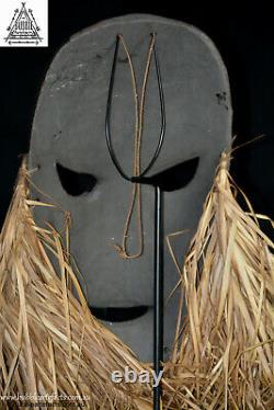 Powerful Fine Vintage Carved Tambanum House Mask, Angoram, PNG, Papua New Guinea