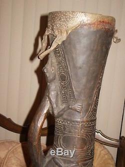 Primitive art Sepik river Papua New Guinea kundu dance drum climbing crocodile