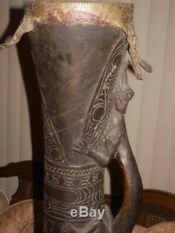 Primitive art Sepik river Papua New Guinea kundu dance drum climbing crocodile