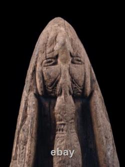Proue de pirogue, canoe prow, Murik lakes, papua new guinea, tribal art