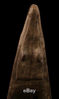 Proue de pirogue, canoe prow, sepik river, papua new guinea