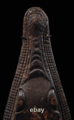 Proue de pirogue, canoe prow, sepik river, papua new guinea, tribal art