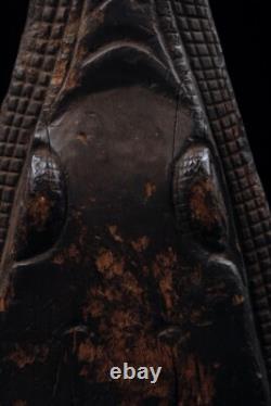 Proue de pirogue, canoe prow, sepik river, papua new guinea, tribal art