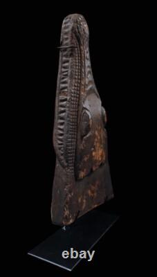 Proue de pirogue, canoe prow, sepik river, papua new guinea, tribal art