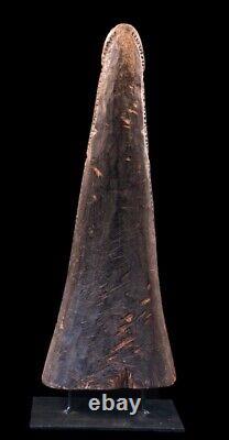 Proue de pirogue, canoe prow, sepik river, papua new guinea, tribal art