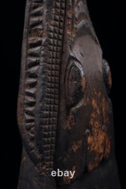 Proue de pirogue, canoe prow, sepik river, papua new guinea, tribal art