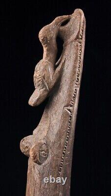 Proue de pirogue, canoe prow, sepik river, papua new guinea, tribal art