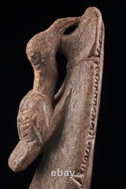 Proue de pirogue, canoe prow, sepik river, papua new guinea, tribal art