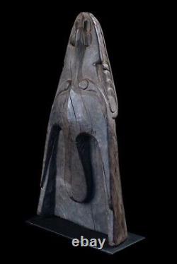 Proue de pirogue, canoe prow, sepik river, papua new guinea, tribal art, oceania