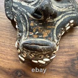 Rare Decorated Papua New Guinea Sepik River Turtle Shell Mask c1930s