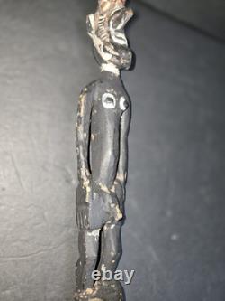 Rare Tribal Papua New Guinea Middle Sepik Oceanic Lime Ancestor Carving W Claw