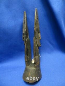 SEPIK RIVER PAPUA NEW GUINEA CARVED Shield Holder Mid Late 1900s Free Shipping