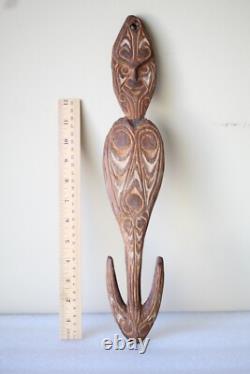 Sepik Basket Hook for hanging food or baskets, Papua New Guinea 1960s #tiki