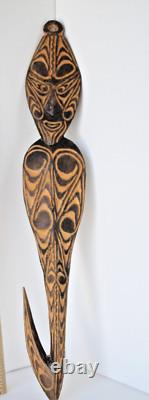 Sepik River Basket Hook Figures for hanging food Kundiman, Papua New Guinea