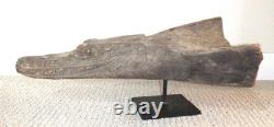 Sepik River Papua New Guinea Carved Canoe Prow, 18 inch on metal stand