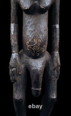 Statue d'ancêtre, ancestor carving, Itamul figure, oceanic art, papua new guinea