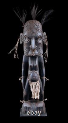 Statue d'ancêtre, ancestor carving, Sepik river, oceanic art, papua new guinea