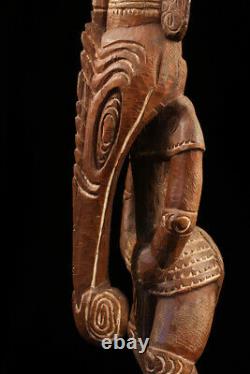 Statue d'ancêtre, ancestor carving, keram river, oceanic art, papua new guinea