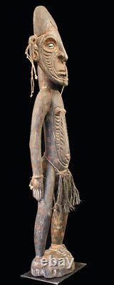 Statue d'ancêtre, ancestor carving, sepik river, oceanic art, papua new guinea