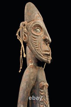 Statue d'ancêtre, ancestor carving, sepik river, oceanic art, papua new guinea