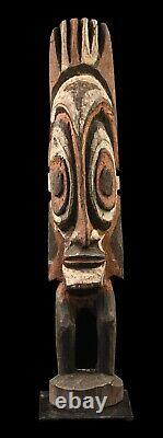 Statuette, cult figure, statue, oceanic art, Papua new guinea, tribal art