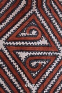 Tapa, painted beaten bark popondetta, pacific art, oceanic art, Papua New Guinea