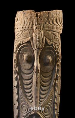 Tête de tambour, Slit gong drum's head, oceanic art, papua new guinea